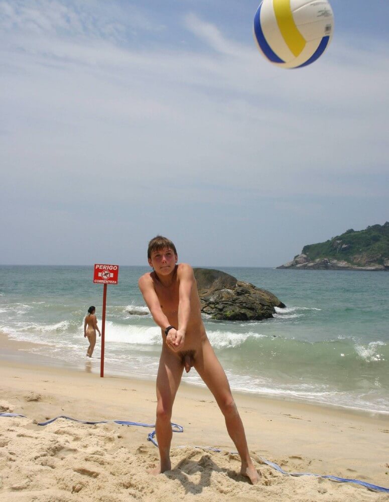 Brazilian val-ball goddess - Minimizing clothing or nudism