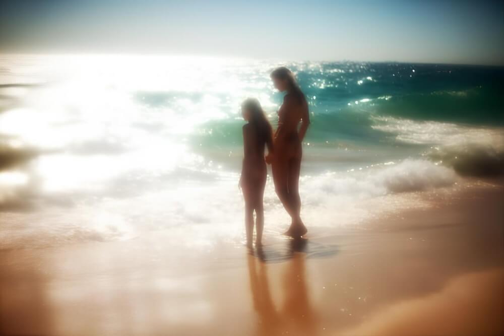 Naturism culture in Western countries new photos - Nudism helps you get rid of insecurities and clothes