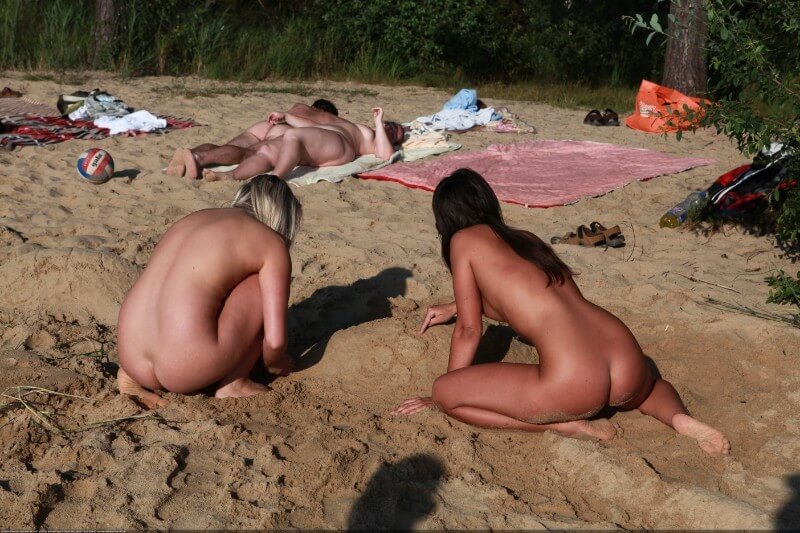 Creekside activity Big Photo gallery - Nudism is based on human nature