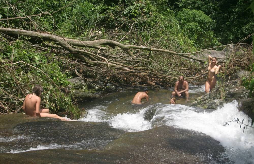 Brazilian Top of the Rivers photos - A person without clothes is closer to nature