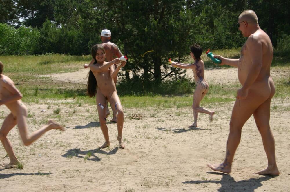Kiev Group Painting Wild pics - Nudity in naturism is not usually an end in itself