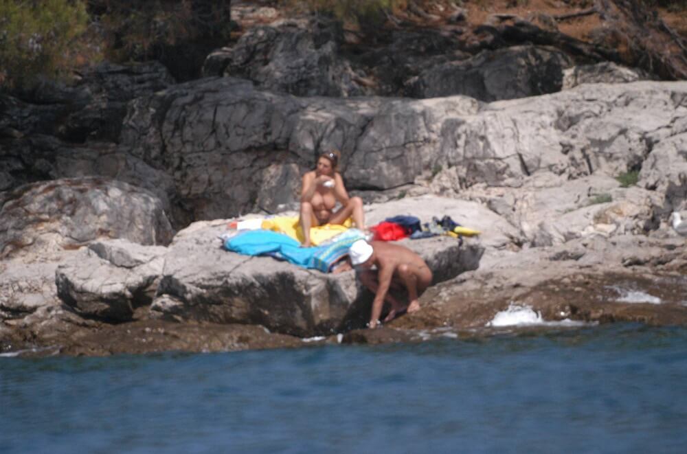 Croatian Rock-Front Coast pics - Nudity is a natural way to express respect for nature and oneself