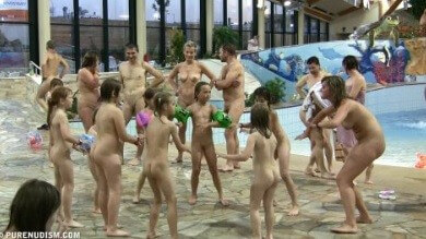 Aqua extravaganza 1 Full HD - A life free of unnecessary worries is a hallmark of naturism