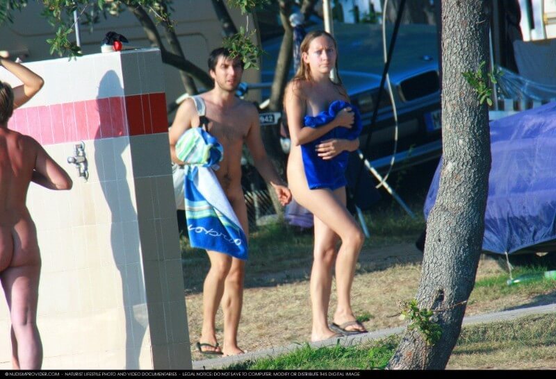 Naturism big photo gallery - Naturism teaches us to accept ourselves and others without judgment