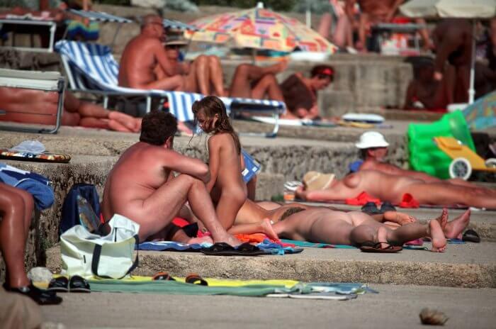 Passing Through Shores photo - Poor naked people and rich naked people in one place