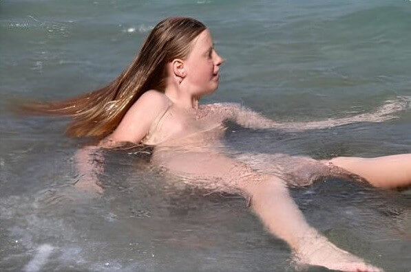 Turqoise Water Splash pics - The practice of nudism promotes freedom from fears and insecurities