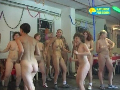 Naturist Freedom: Discotheque in a Cellar - The benefits of naturist vacations