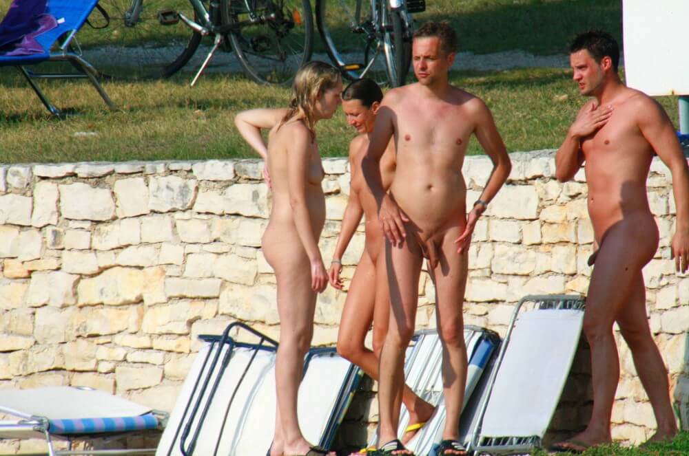 Ula FKK Couples Profile pics - Freedom is part of naturism