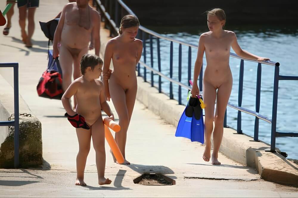 Naturism photo gallery # 11 - Growing up on a nudist beach