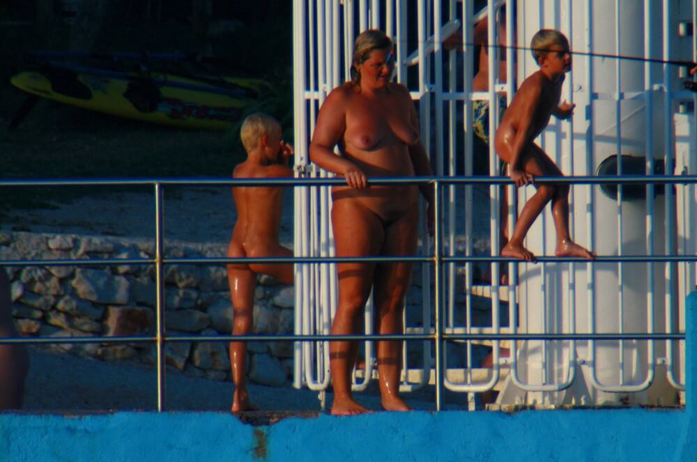 Uka FKK Water Play - The Lifestyle of Naturism Supporters