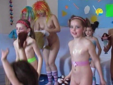 Naturism Freedom: Disco - World Naturist Federation