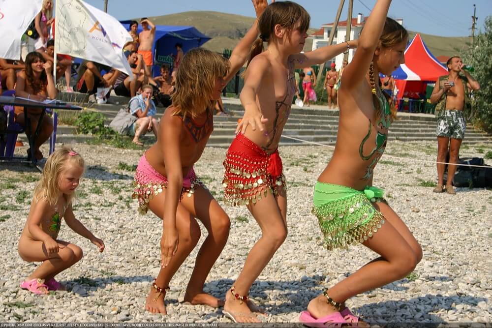Festival and dancing photos - A nudist values trust and friendliness among people