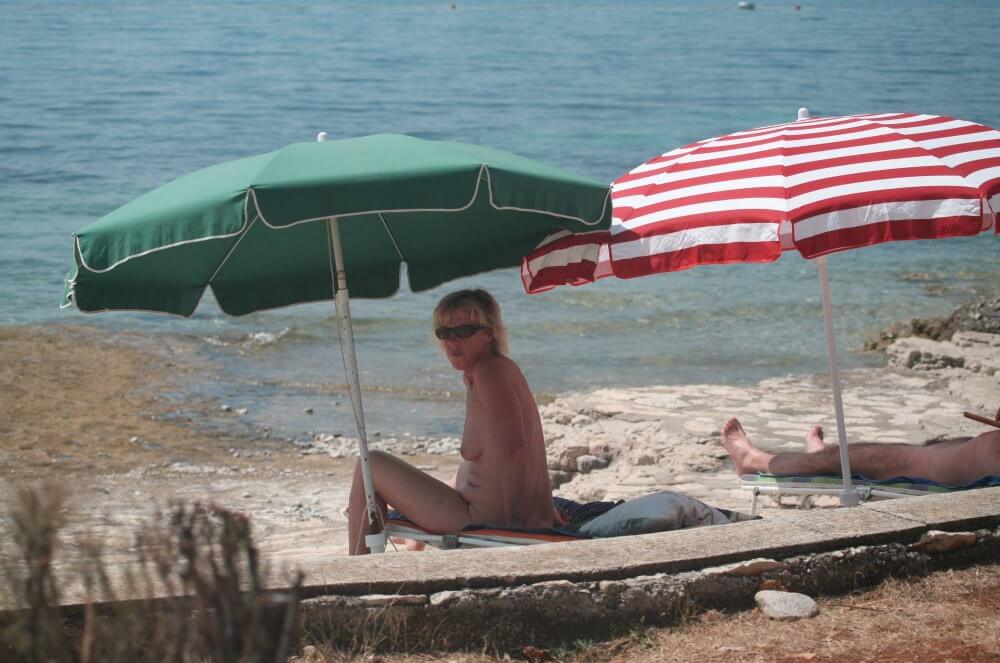FKK Beachline Front pics - Nudity helps us better understand ourselves and those around us