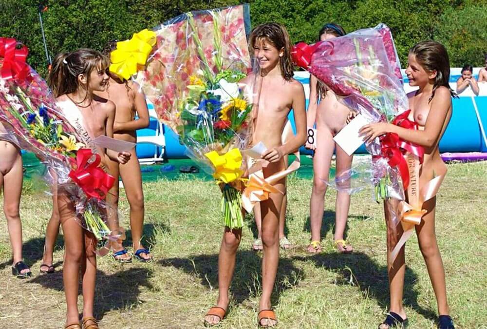 Nudism photo gallery # 2 - The desire to admire the human form
