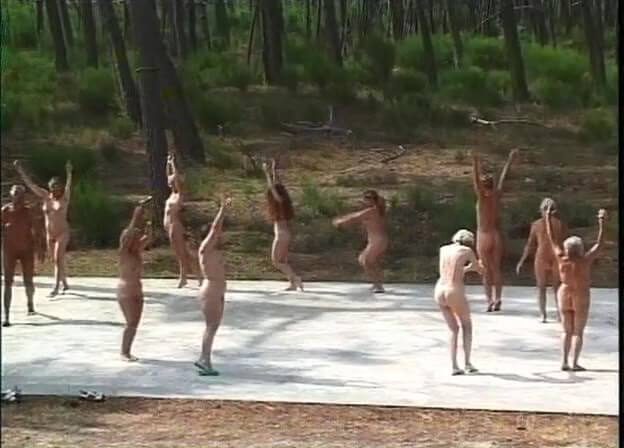 Enature - Euronat, Euronatural, Euronaturally - Nudism helps overcome complexes and fears