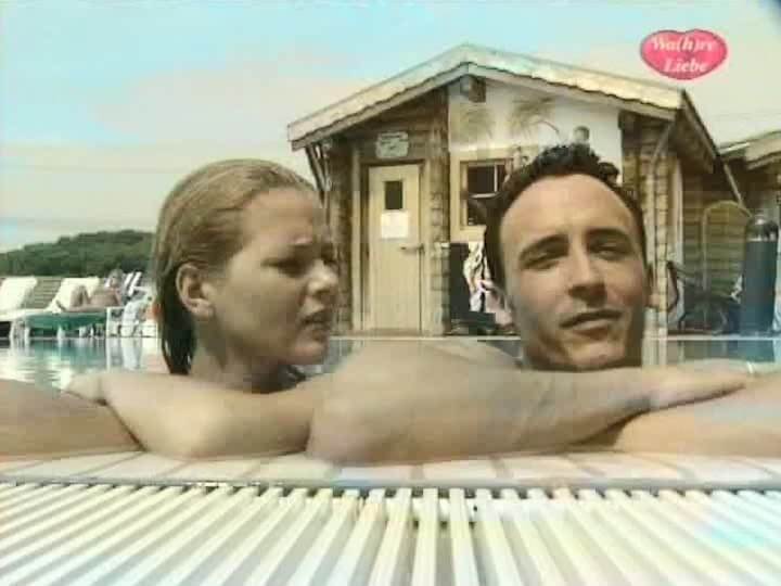 FKK in Deutschland Documentary Video - Minimizing clothing or nudism