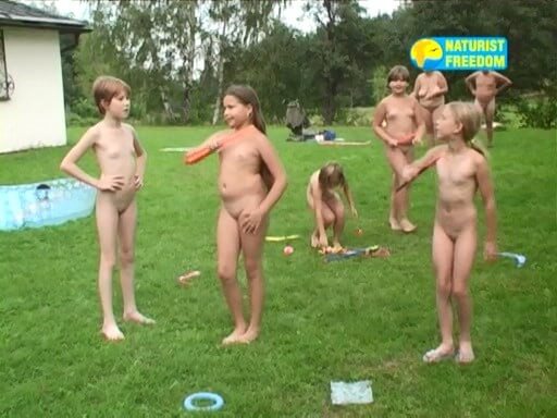 Naturist Freedom: Green Mountain - Simplicity and naturalness are valued in nudism